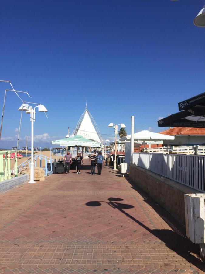 Sycamore On The Beach ナハリヤ エクステリア 写真